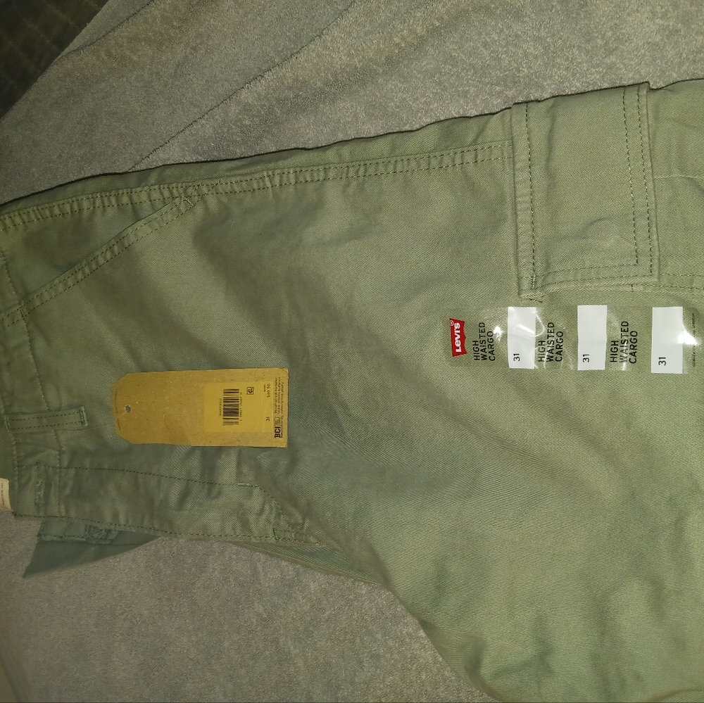 SOLD Levi Light Green Cargo pants
